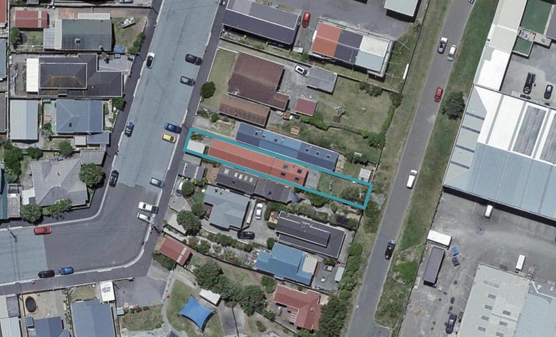 79 Apu Crescent, Lyall Bay, Wellington - Carousel 1
