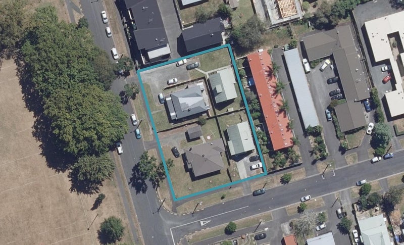 4/126 Firth Street, Hamilton East, Hamilton - Carousel 1