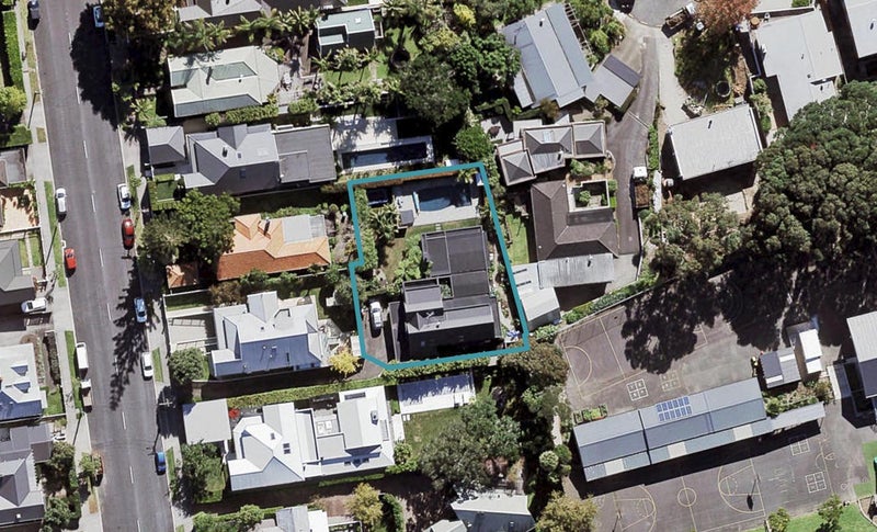 5a Masons Avenue, Herne Bay, Auckland - Carousel 1