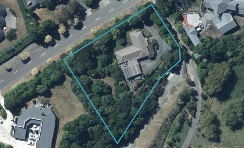 84 Joseph Banks Drive, Whitby, Porirua - Carousel 1