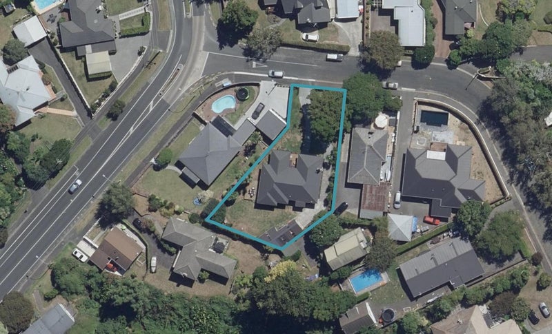 2 Galbraith Avenue, Beerescourt, Hamilton - Carousel 1
