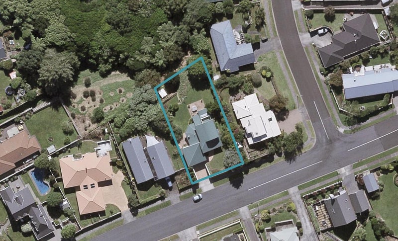 25 Karamea Street, Whalers Gate, New Plymouth - Carousel 1