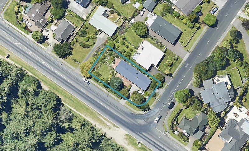 2 Lynmore Avenue, Lynmore, Rotorua - Carousel 1