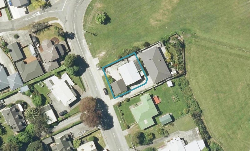 7A Beach Road, Waikawa, Picton - Carousel 1