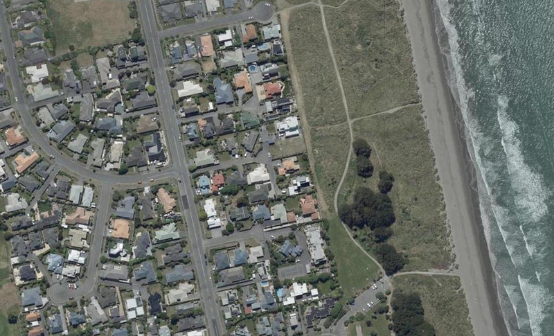 11 Cockle Lane, Waimairi Beach, Christchurch - Carousel 1