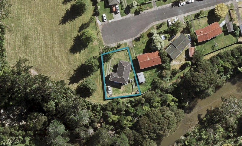 2 Sunline Avenue, Massey, Auckland - Carousel 1
