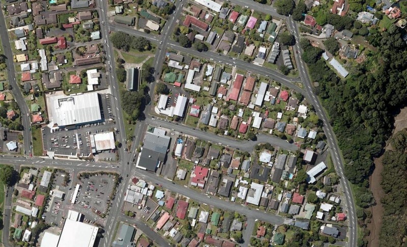 5 Shortland Street, Regent, Whangarei - Carousel 1