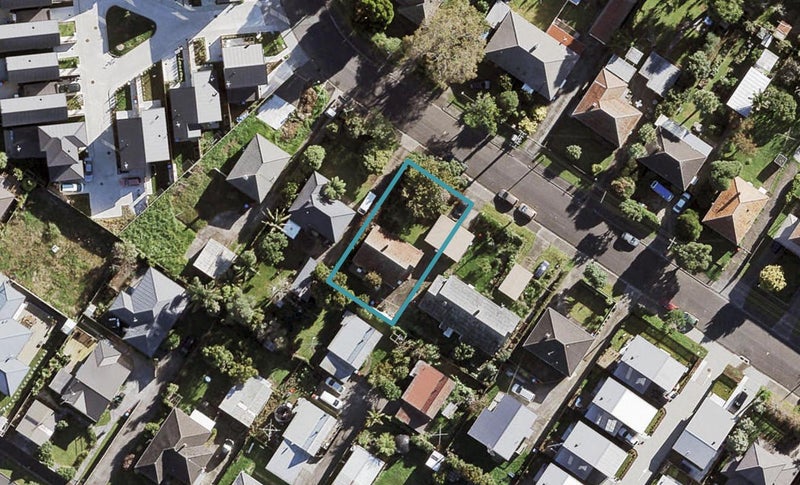 54 Daventry Street, Waterview, Auckland - Carousel 1