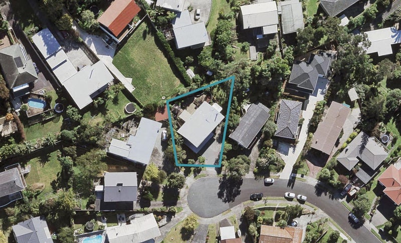 17 Ensign Place, Hillcrest, Auckland - Carousel 1