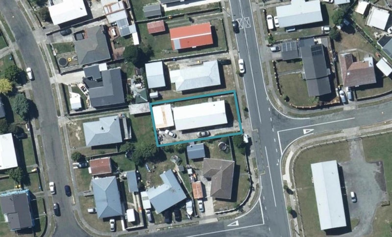 9 Conclusion Street, Ascot Park, Porirua - Carousel 1