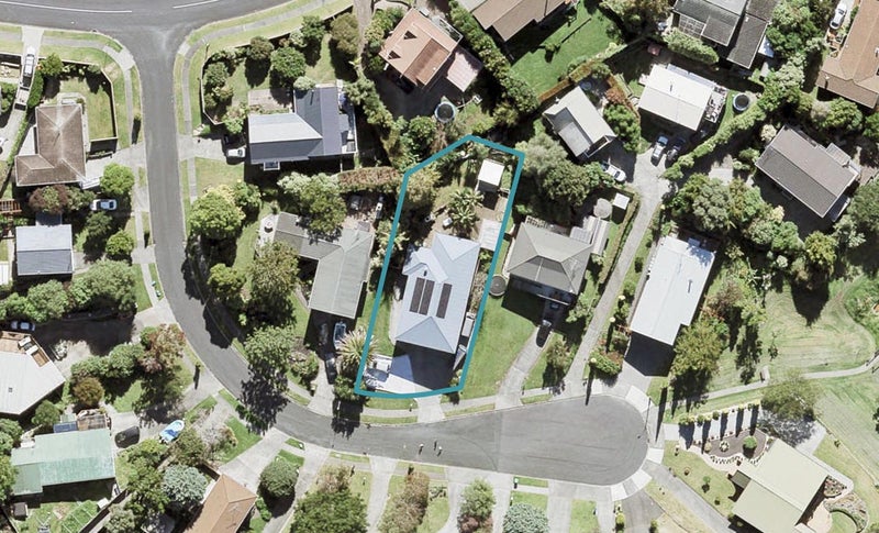 5 Kenneth Hopper Place, Manly, Whangaparaoa - Carousel 1
