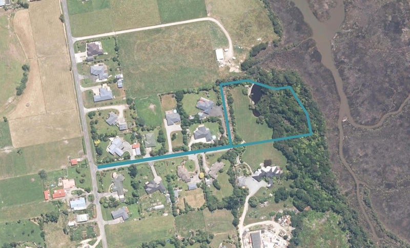 31 Kew Road, Westport, Westport - Carousel 1