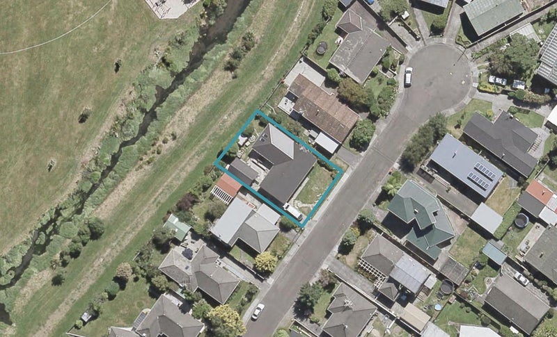 51 Perry Street, Heretaunga, Upper Hutt - Carousel 1