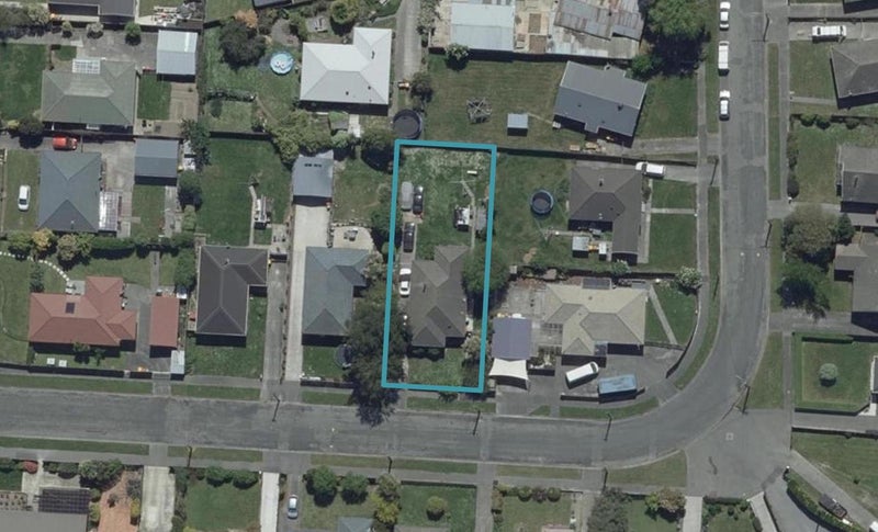 11 Lambeth Crescent, Northcote, Christchurch - Carousel 1