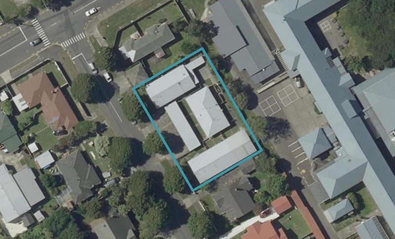 13 South Street, West End, Palmerston North - Carousel 1