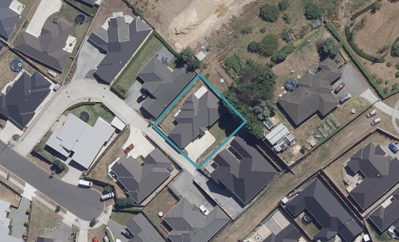 9 Rigg Place, Flagstaff, Hamilton - Carousel 1