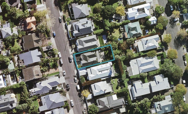 45 Lawrence Street, Herne Bay, Auckland - Carousel 1