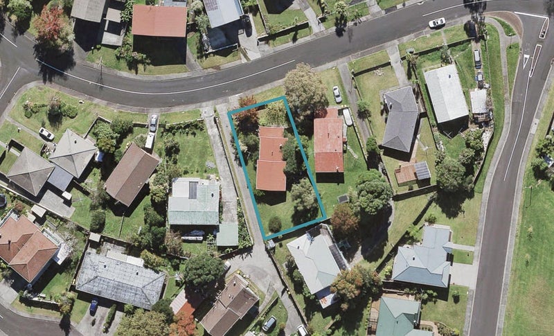 44 Rosewarne Crescent, Glendene, Auckland - Carousel 1