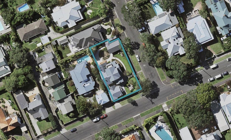 40 Stanley Point Road, Stanley Point, Auckland - Carousel 1