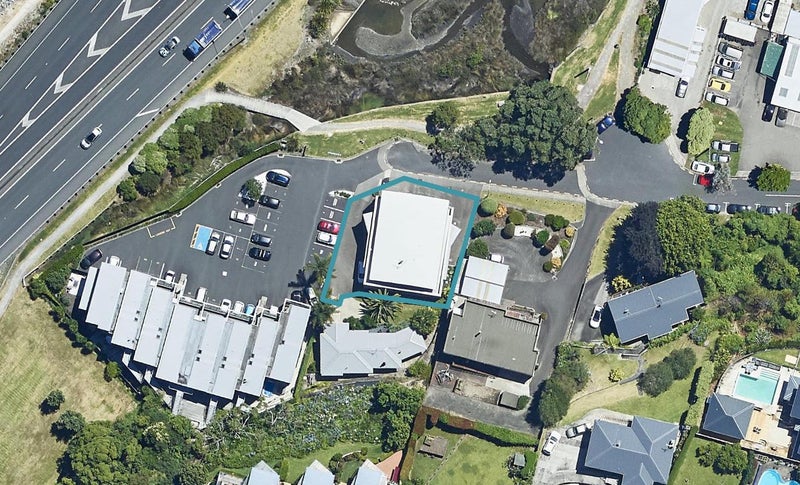 2/142A Third Avenue, Tauranga, Tauranga - Carousel 1