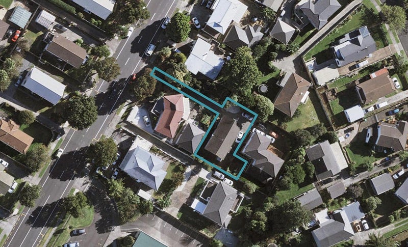 56 Everglade Drive, Goodwood Heights, Auckland - Carousel 1
