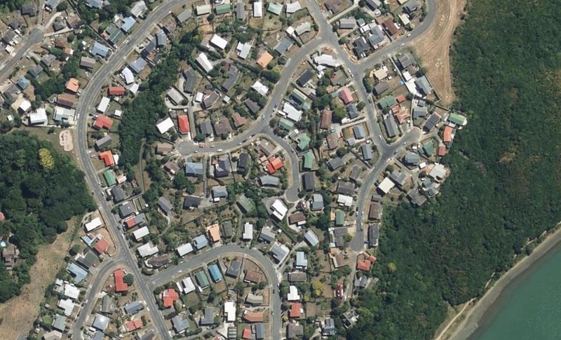4 Finn Place, Titahi Bay, Porirua - Carousel 1