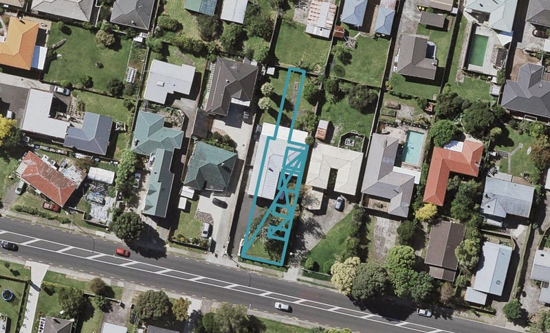 13/6 Reeves Road, Pakuranga, Auckland - Carousel 1