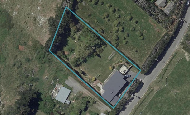 186 Moncks Spur Road, Mount Pleasant, Christchurch - Carousel 1