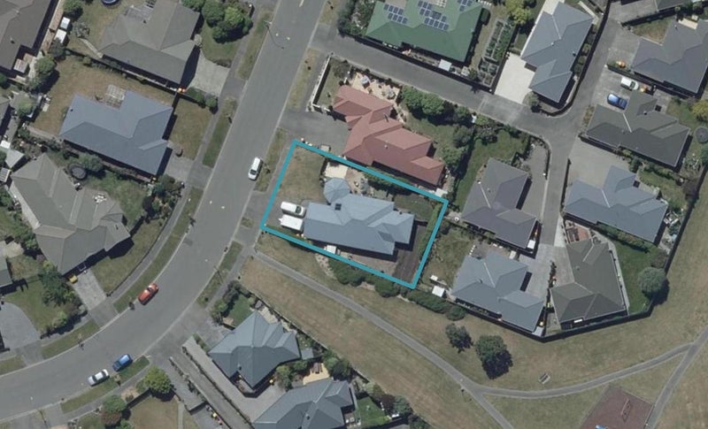 15 Surfers Place, North New Brighton, Christchurch - Carousel 1