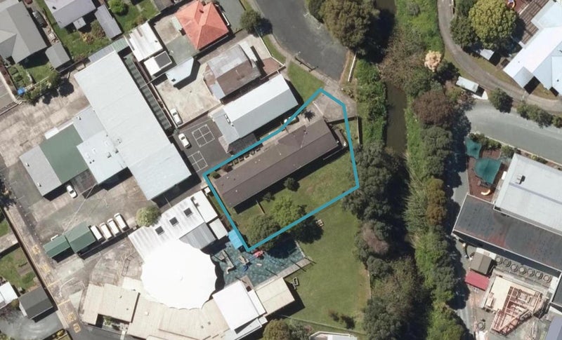 8 Keays Road, Avenues, Whangarei - Carousel 1