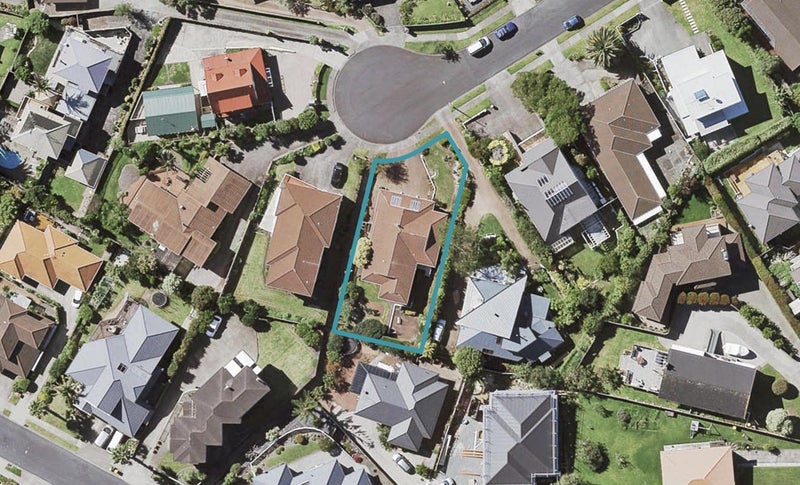 22 Pitlochry Place, Highland Park, Auckland - Carousel 1
