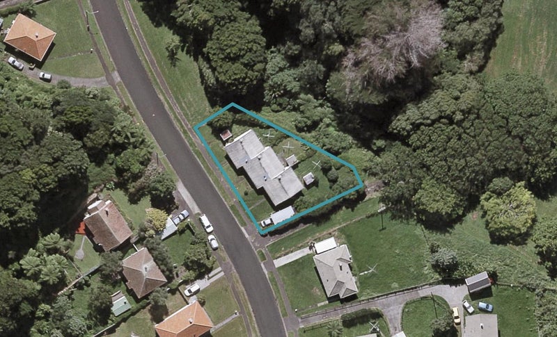 73 Glenpark Avenue, Frankleigh Park, New Plymouth - Carousel 1