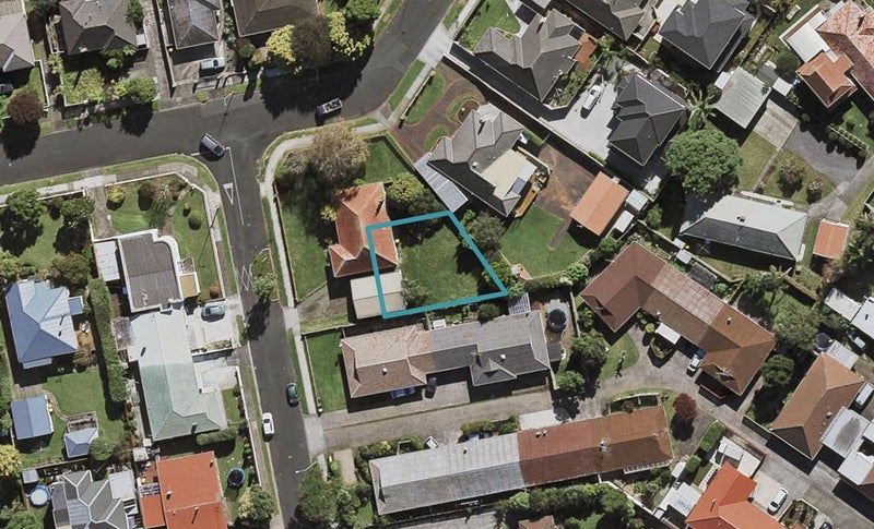 2A Warwick Avenue, Papatoetoe, Auckland - Carousel 1