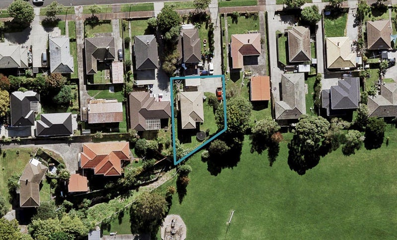 7A Holbrook Street, Avondale, Auckland - Carousel 1