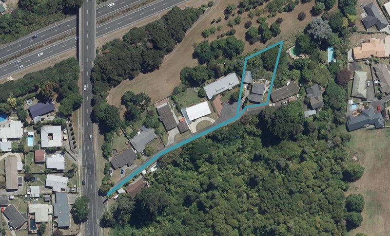 20 Totara Drive, St Andrews, Hamilton - Carousel 1