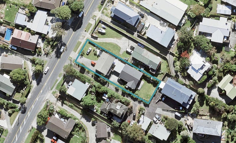 1/133 Deep Creek Road, Torbay, Auckland - Carousel 1