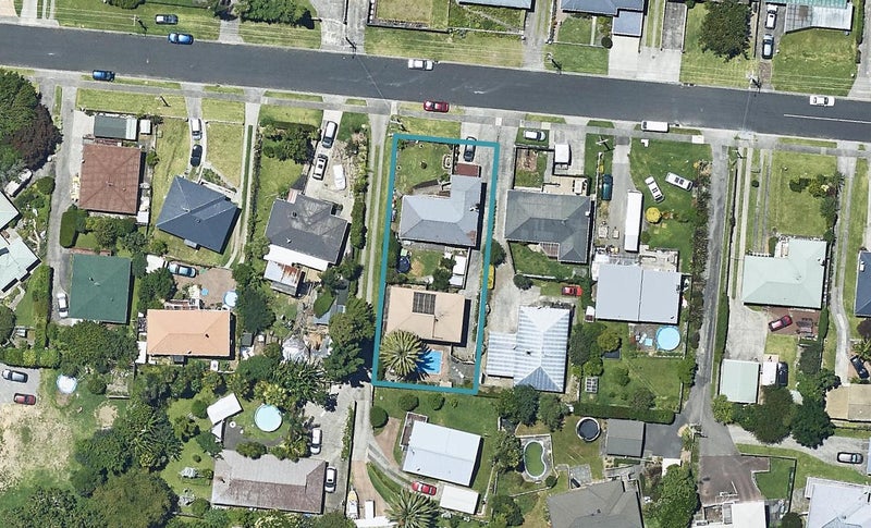 30 Esk Street, Parkvale, Tauranga - Carousel 1