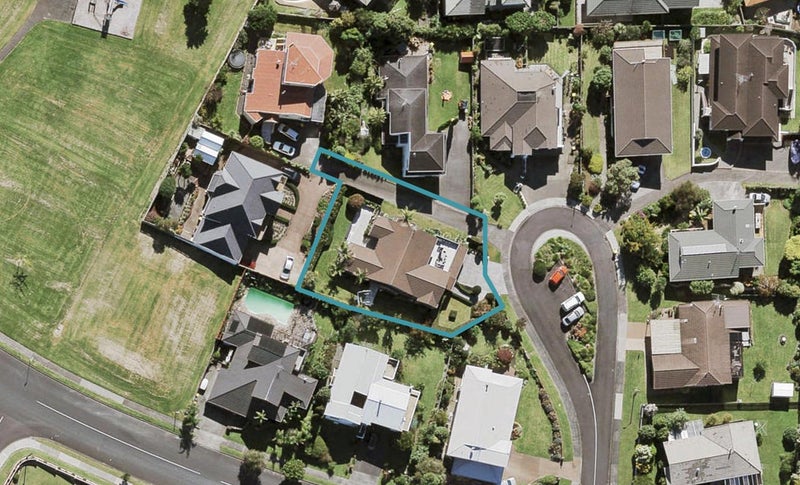 4 Parkside Road, West Harbour, Auckland - Carousel 1