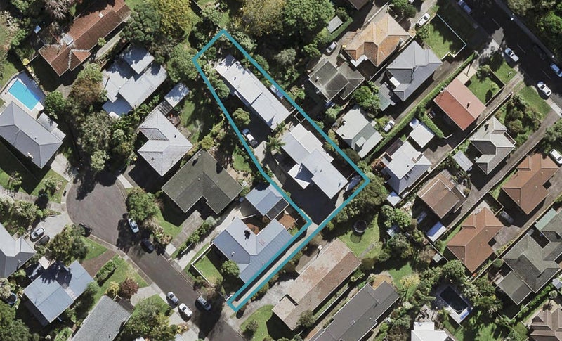 1/15 Totara Grove, Hillcrest, Auckland - Carousel 1