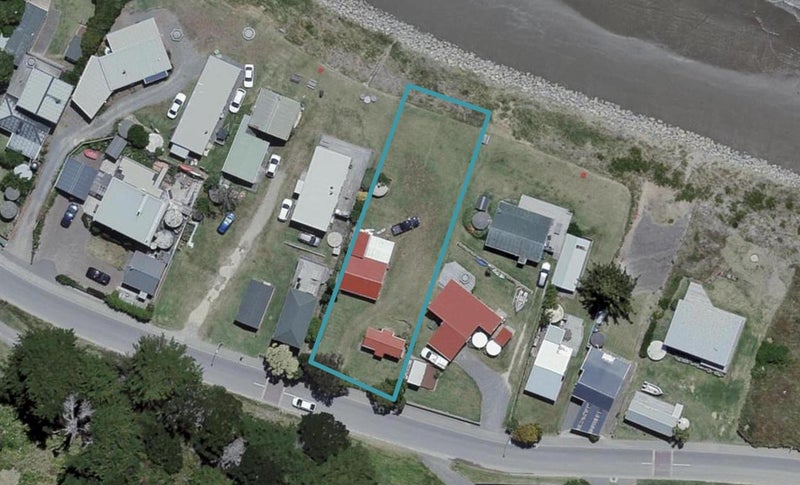 113 Jetty Road, Castlepoint - Carousel 1