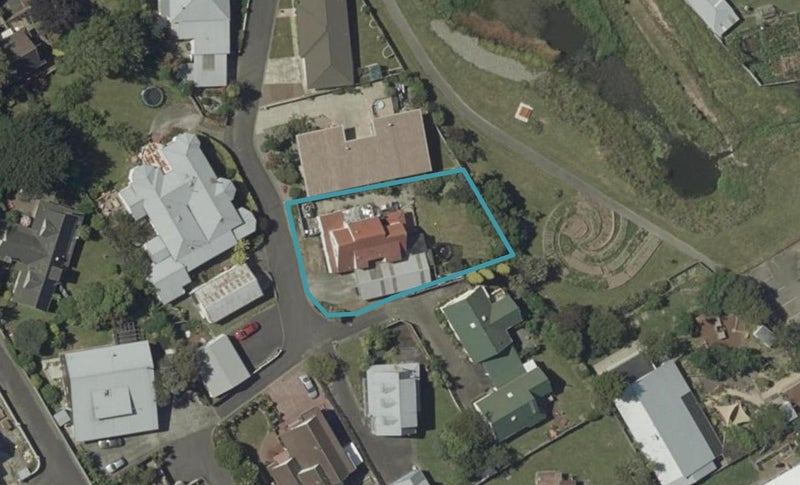 2 Kings Court, Roslyn, Palmerston North - Carousel 1