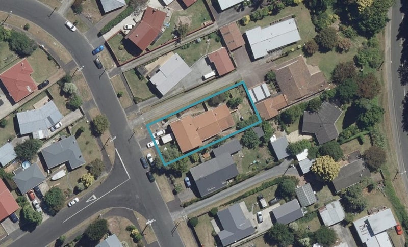 133 Fitzroy Avenue, Fitzroy, Hamilton - Carousel 1