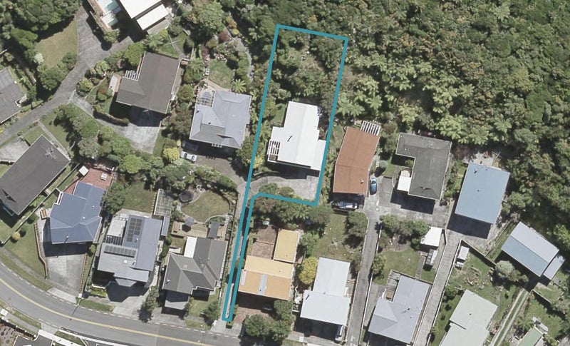 35 Mulberry Street, Maungaraki, Lower Hutt - Carousel 1