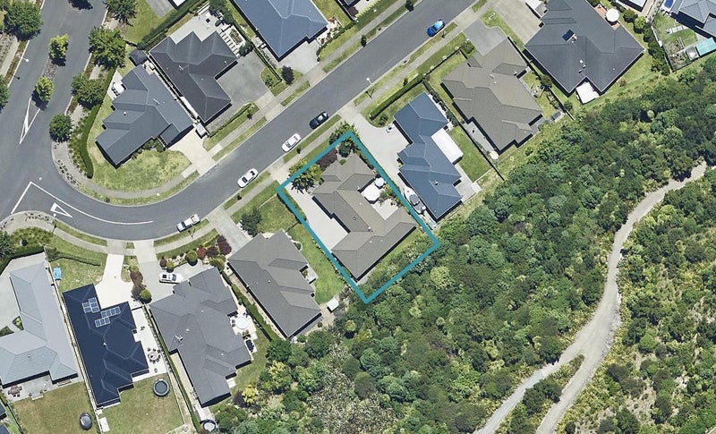 71 Bathurst Crescent, Pyes Pa, Tauranga - Carousel 1