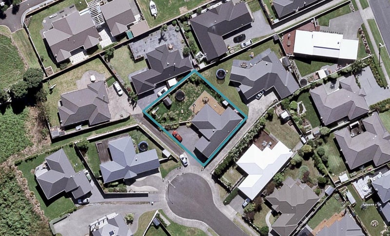 8 Amy Way, Bell Block, New Plymouth - Carousel 1