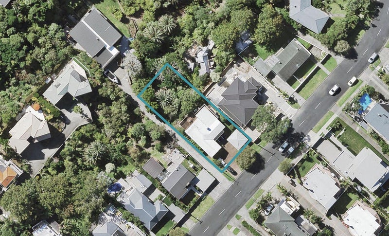 74 Castor Bay Road, Castor Bay, Auckland - Carousel 1