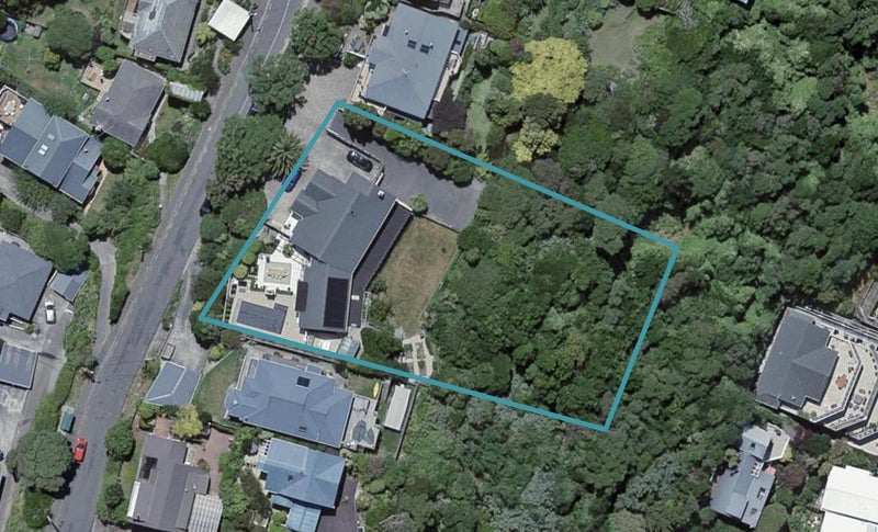 30 Nevay Road, Karaka Bays, Wellington - Carousel 1
