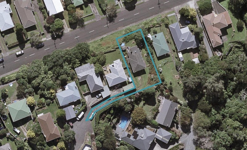 5F Pembroke Street, Westown, New Plymouth - Carousel 1