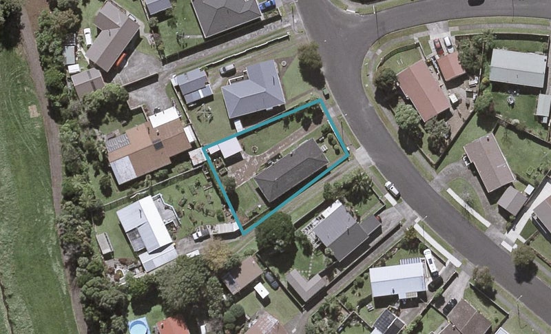 11 Lantana Avenue, Bell Block, New Plymouth - Carousel 1