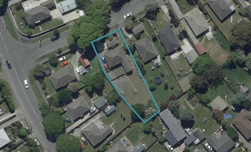 4 Hollyford Avenue, Bryndwr, Christchurch - Carousel 1